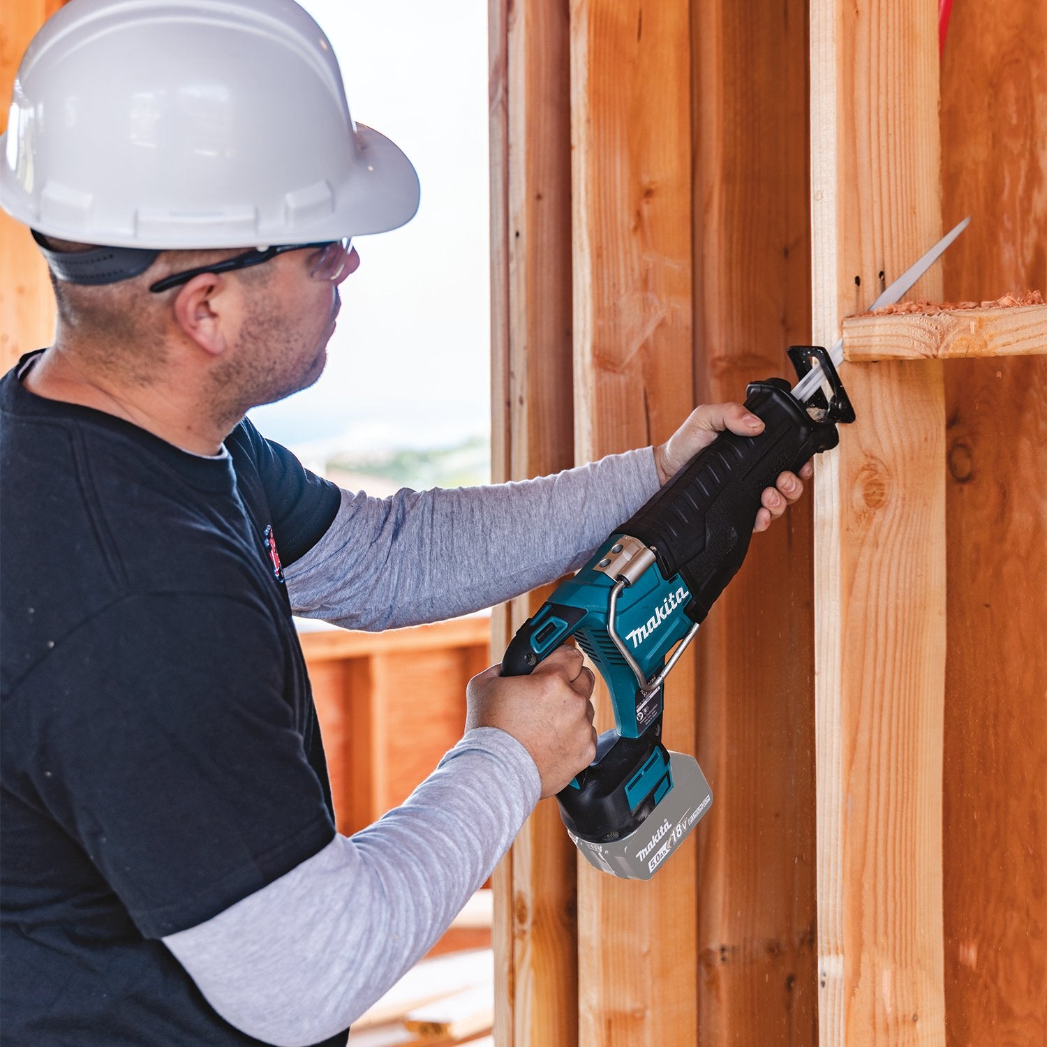 Makita (XRJ05Z - R) 18V LXT® Brushless Reciprocating Saw (Tool Only) (Factory Reconditioned) - Pacific Power Tools