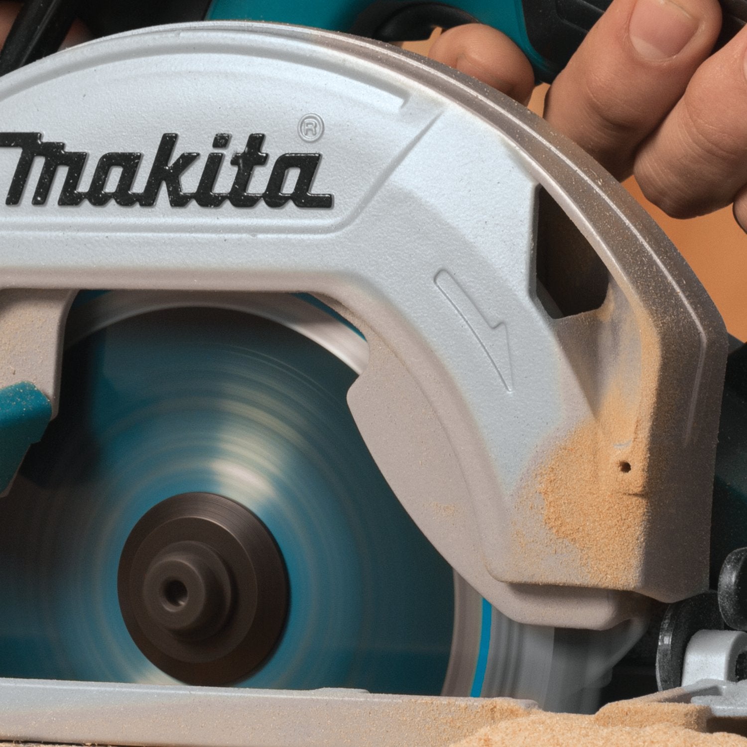Makita (XSH03Z - R) LXT® Brushless 6 - 1/2